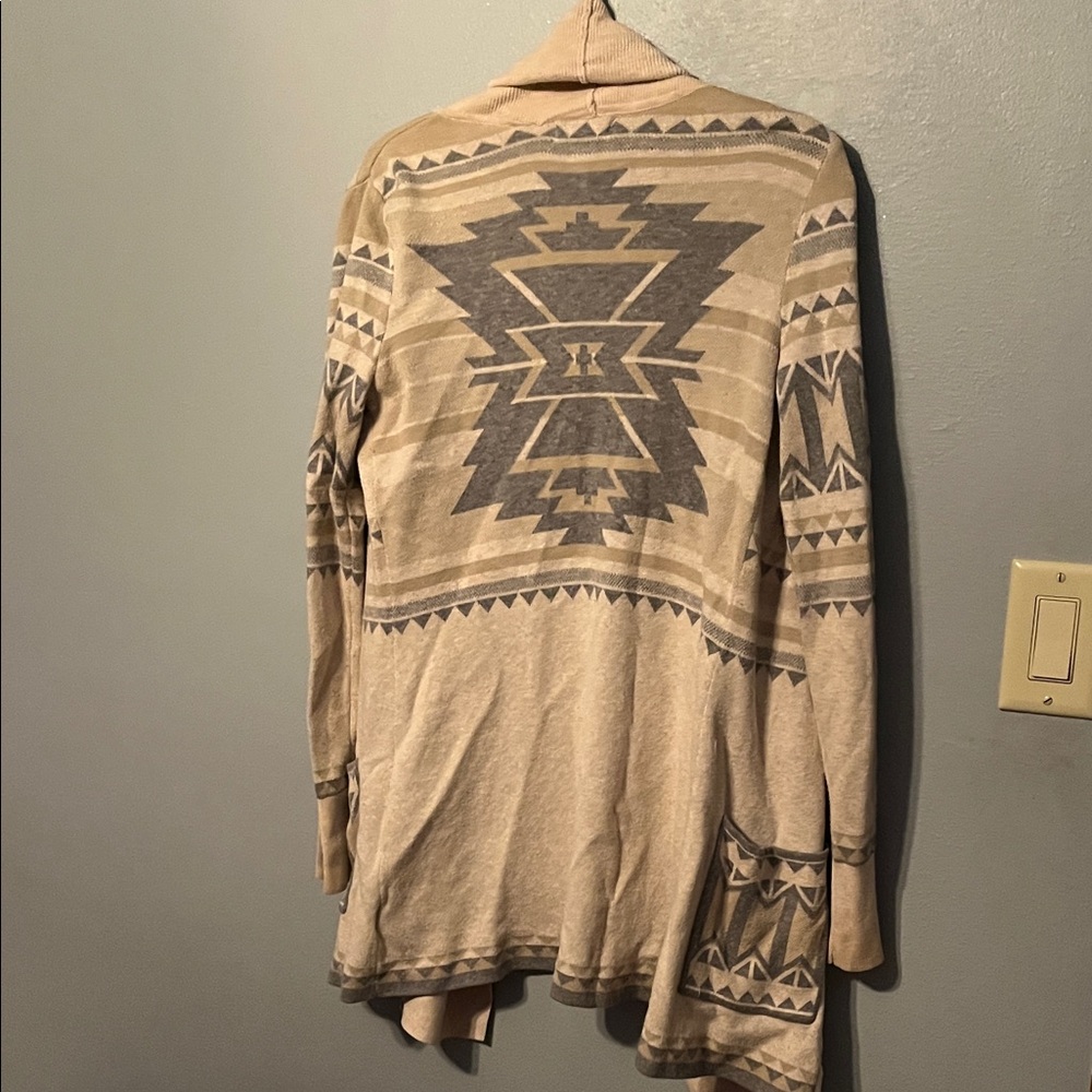 Aztec Patterned Beige Cardigan - Picture 3 of 4